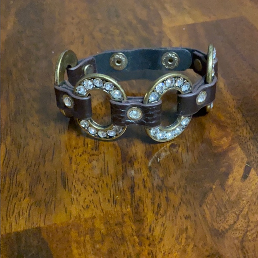Brown/gold/rhinestone bracket